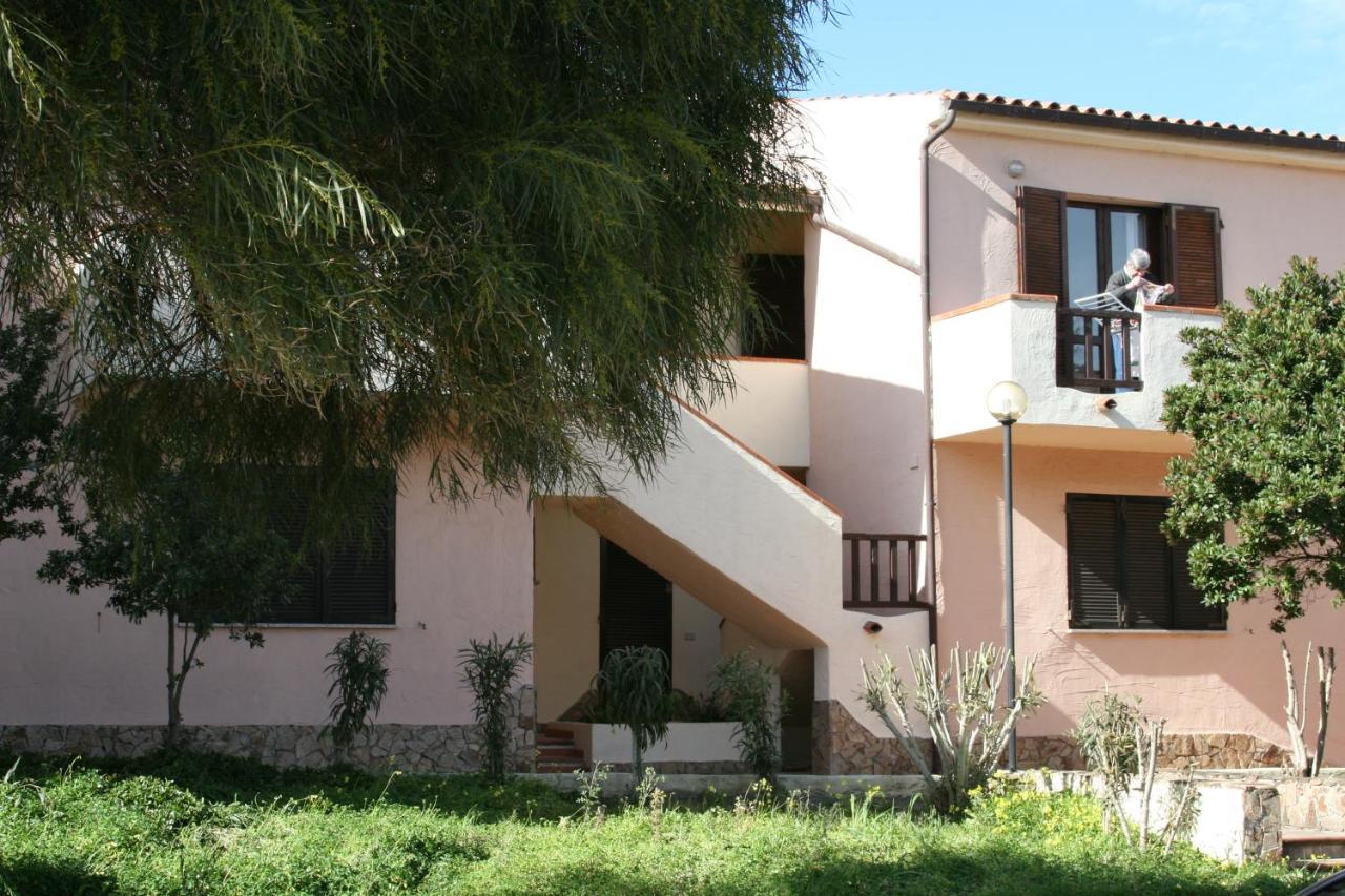 Baia Di Ulisse Appartement Porto Pozzo Buitenkant foto